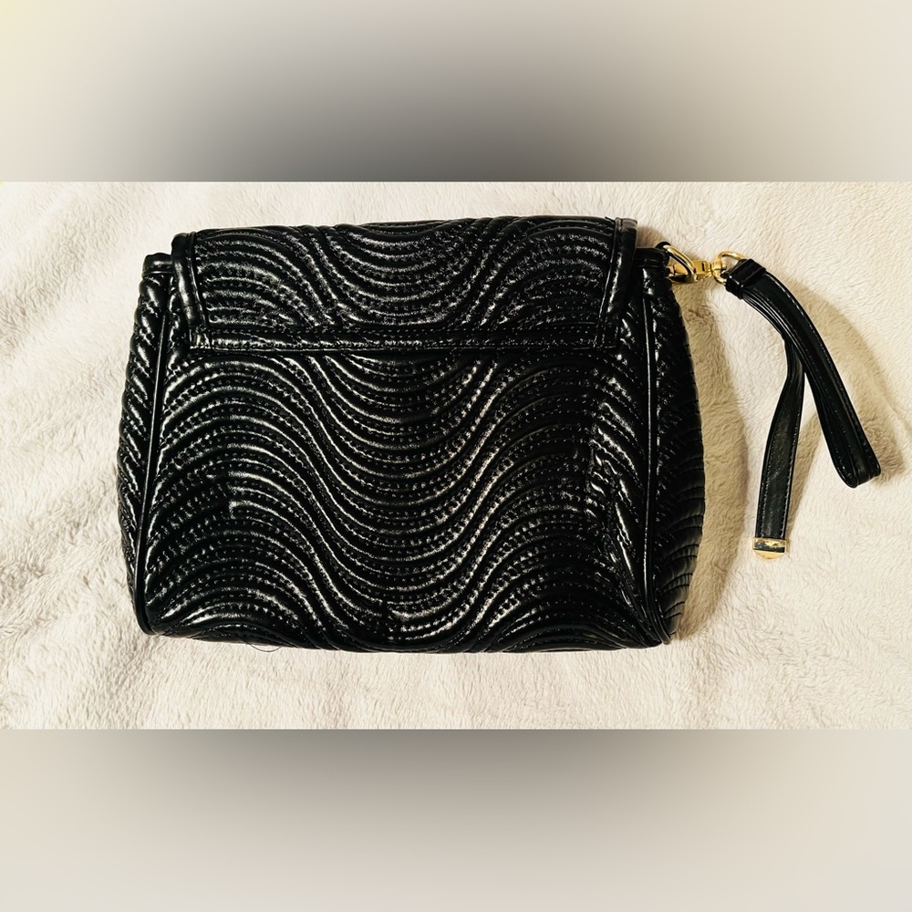 VERSACE Quilted Clutch Wristlet Bag NWOT! - Picture 3 of 9